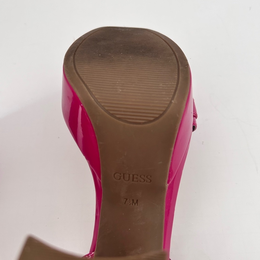 Guess Hot Pink Platform Women’s Block Heel Ankle Strap & Gold G Top Size 7 1/2M - Picture 9 of 11